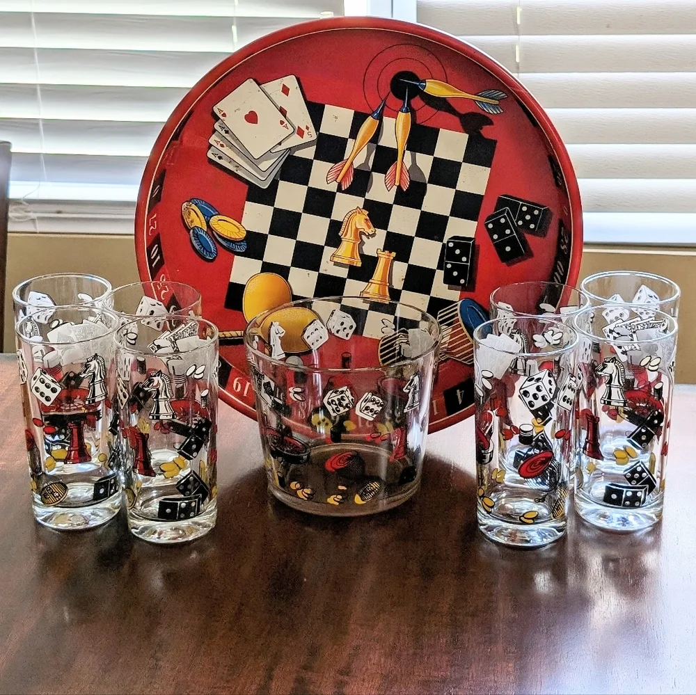 Vintage 1960s Casino Royale set